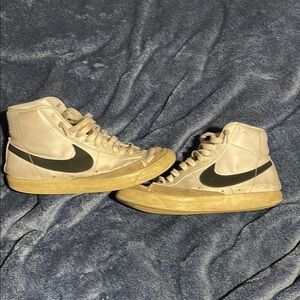 Nike Black and White Sneakers High-Top Classic